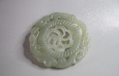 玉石翡翠玛瑙｜拍卖专场 和田玉龙凤镂空配饰