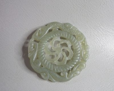 玉石翡翠玛瑙｜拍卖专场 - 和田玉龙凤镂空配饰