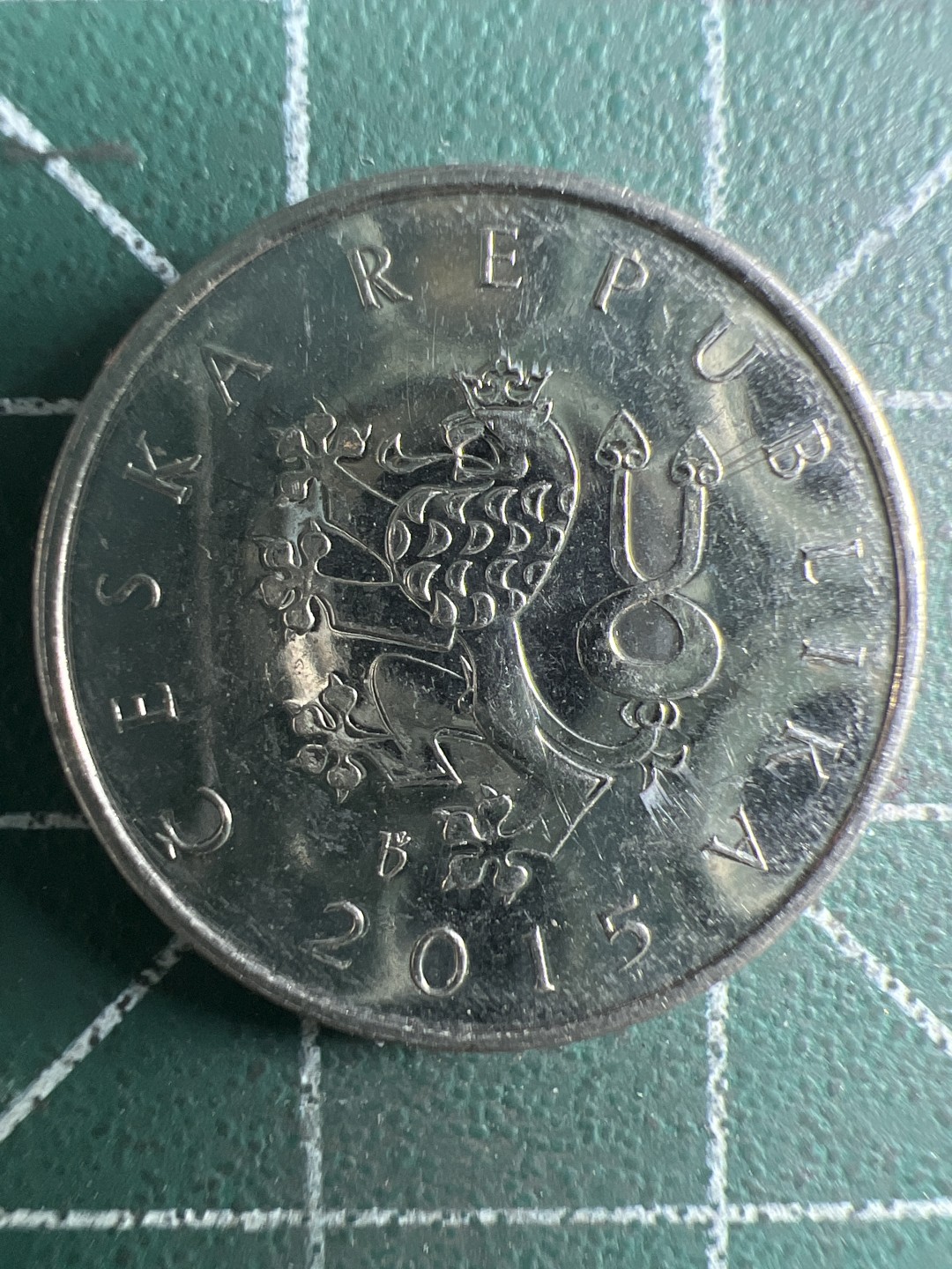 泡泡堂第326期  世界硬币 （无押金，捡漏，全场20包邮，偏远地区除外，接收代拍业务） 捷克1克朗