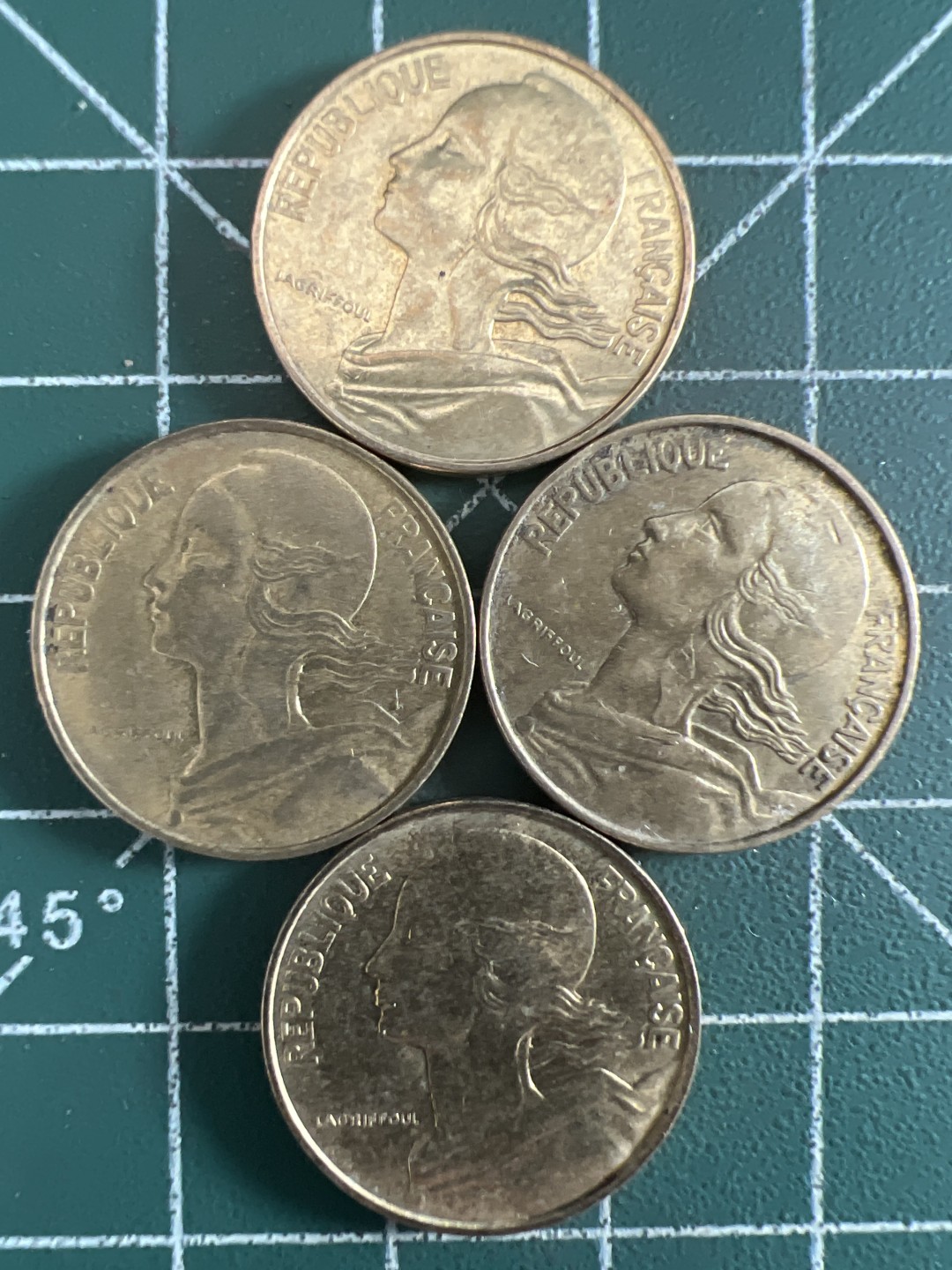 泡泡堂第308期  世界硬币 （无押金，捡漏，全场20包邮，偏远地区除外，接收代拍业务） 法国十分四枚