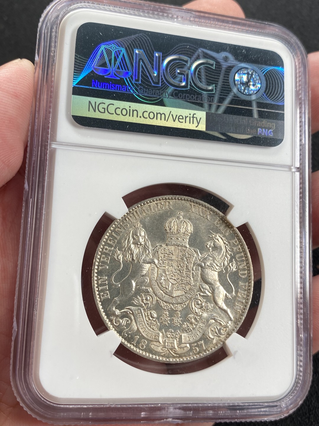 万国钱币拍卖第008期（慕尼黑2T之夜） NGC MS65 1857年德国汉诺威1泰勒 狮马首年 难度极大