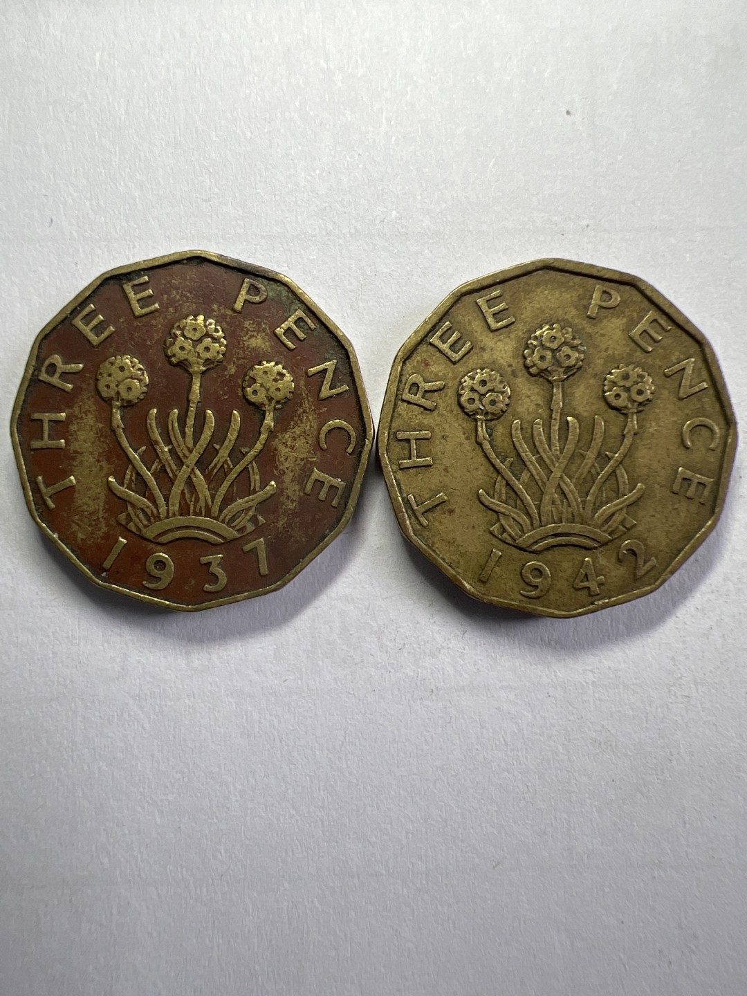 泡泡堂微拍第157幕硬币捡漏可累计专场👿👿，累计满二十元包邮，接受代拍业务 乔六三便士两枚