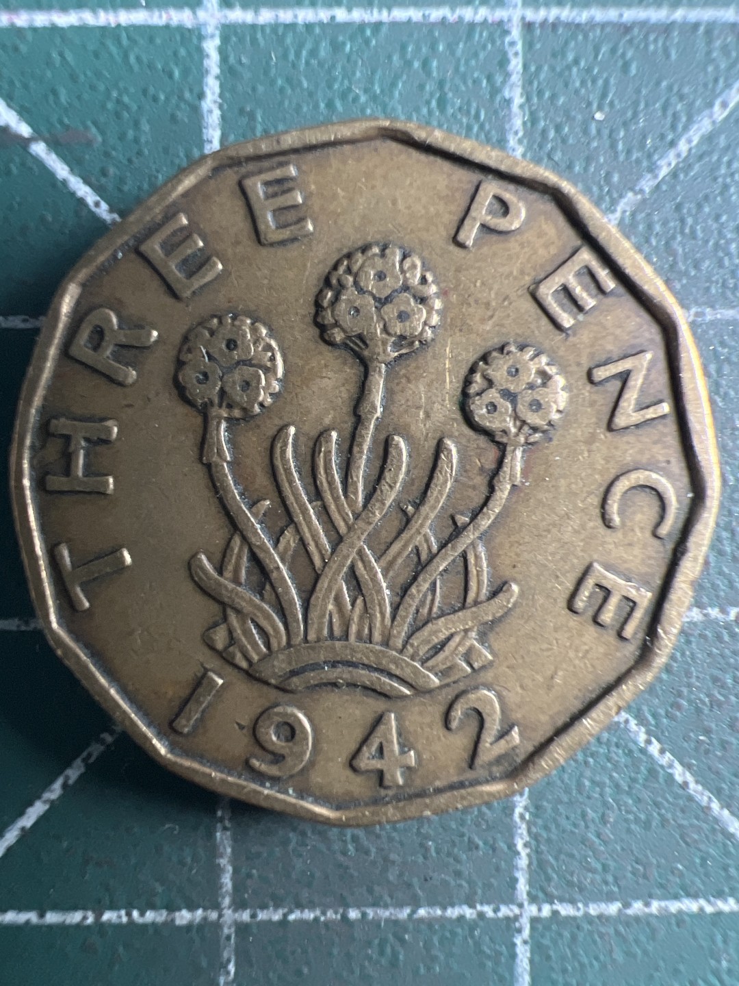 泡泡堂微拍第154幕硬币捡漏可累计专场👿👿，累计满二十元包邮，接受代拍业务 乔六三便士1942年