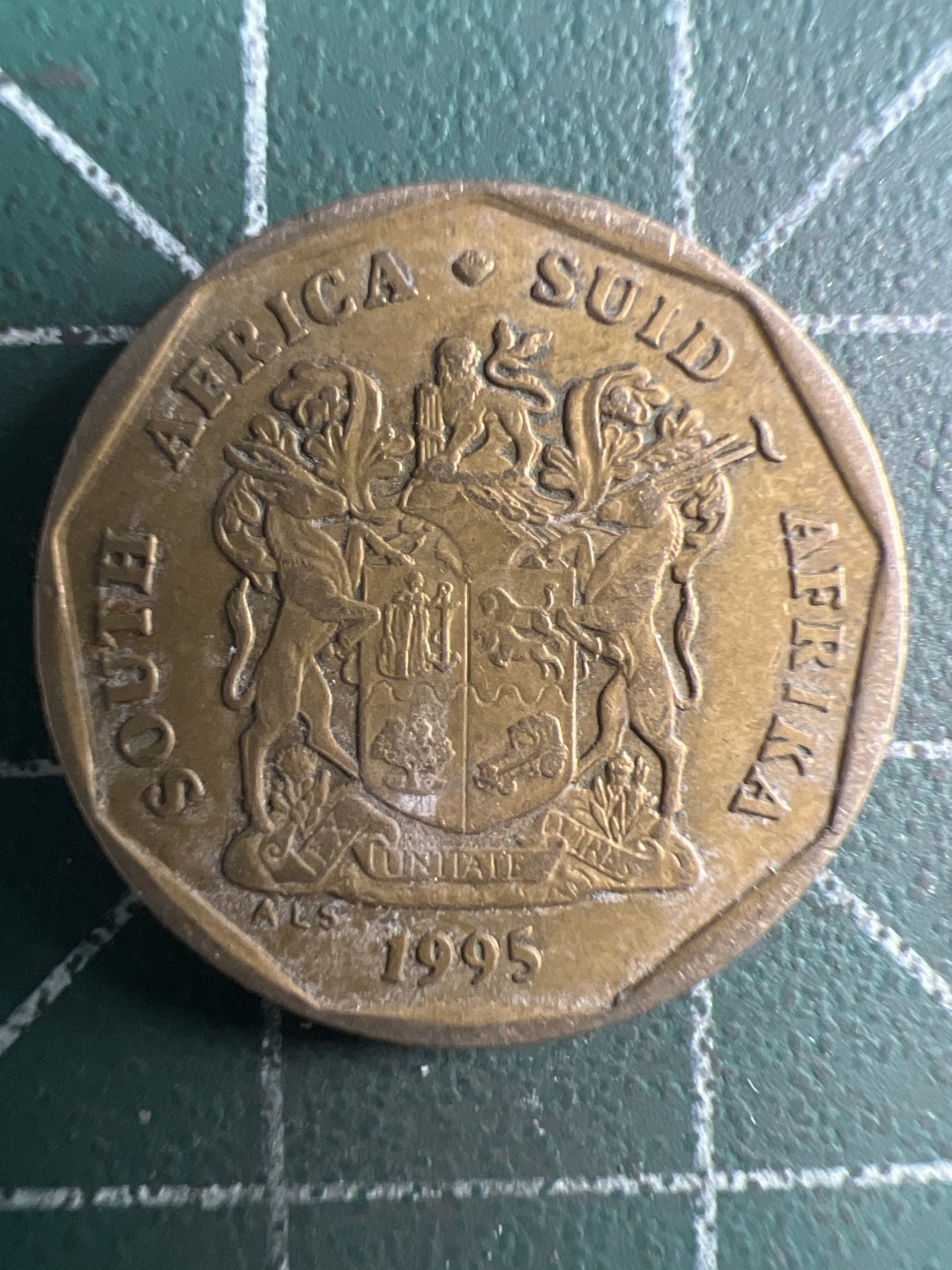 泡泡堂微拍第154幕硬币捡漏可累计专场👿👿，累计满二十元包邮，接受代拍业务 南非20C