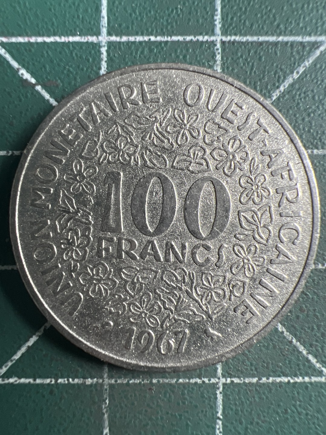 泡泡堂微拍第154幕硬币捡漏可累计专场👿👿，累计满二十元包邮，接受代拍业务 西非100法