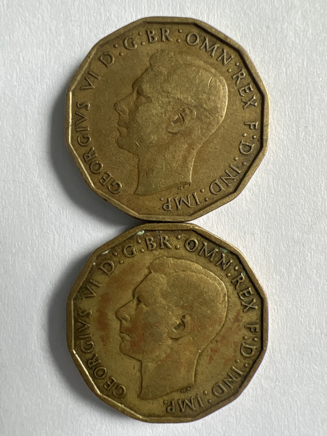 泡泡堂微拍第154幕硬币捡漏可累计专场👿👿，累计满二十元包邮，接受代拍业务 乔六三便士两枚