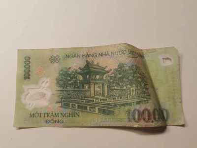238.【鲸贝乐淘★两拍包邮】三字经·第“亲师友，习礼仪”号拍卖 【塑料假钞★越南🇻🇳】2006年100000盾，趣味收藏，塑料钞假币，流通品相如图
