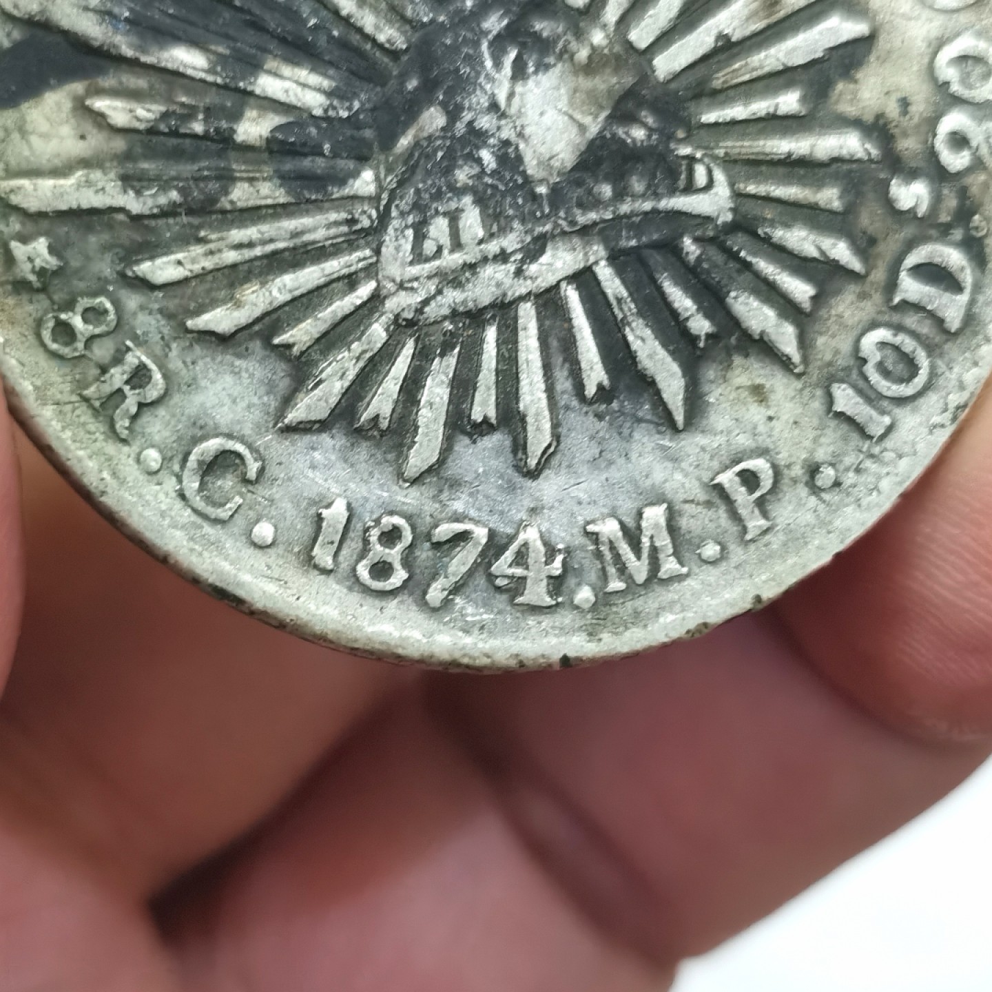 博洋堂马克藏家退坑小专场暨第026期（全场包邮） 墨西哥1874年C MP版鹰洋 六级鹰 最后一个常规采用C作为厂铭的版别 版存世品相以F-VF为主 通常带有戳记 这枚4有明显的复打