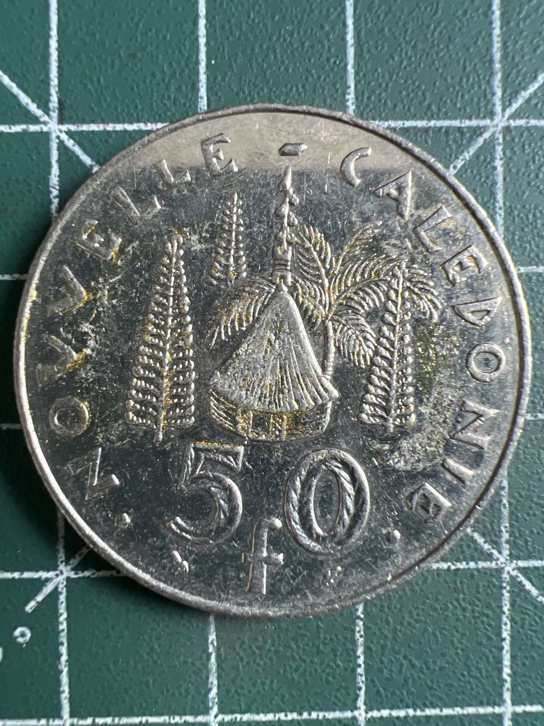 泡泡堂微拍第155幕硬币捡漏可累计专场👿👿，累计满二十元包邮，接受代拍业务 法属新克里多尼亚50法郎