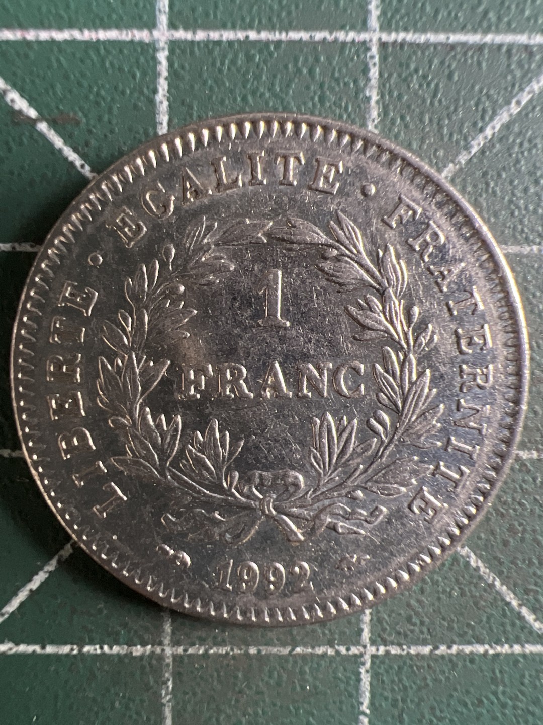 泡泡堂微拍第155幕硬币捡漏可累计专场👿👿，累计满二十元包邮，接受代拍业务 法国1法郎纪念币