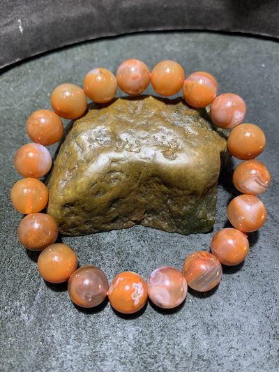 川料南红玛瑙单圈通货手串一条 川料南红玛瑙单圈通货手串一条