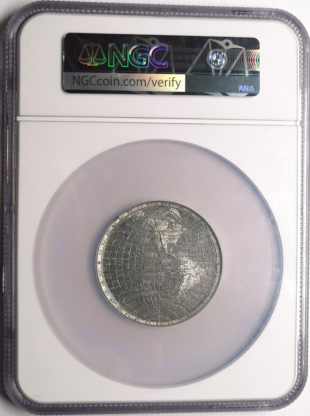 凡希社世界钱币微拍第二百三十八期 稀！1820英国世界地图纪念章白色金属NGC-MS64名章经典！