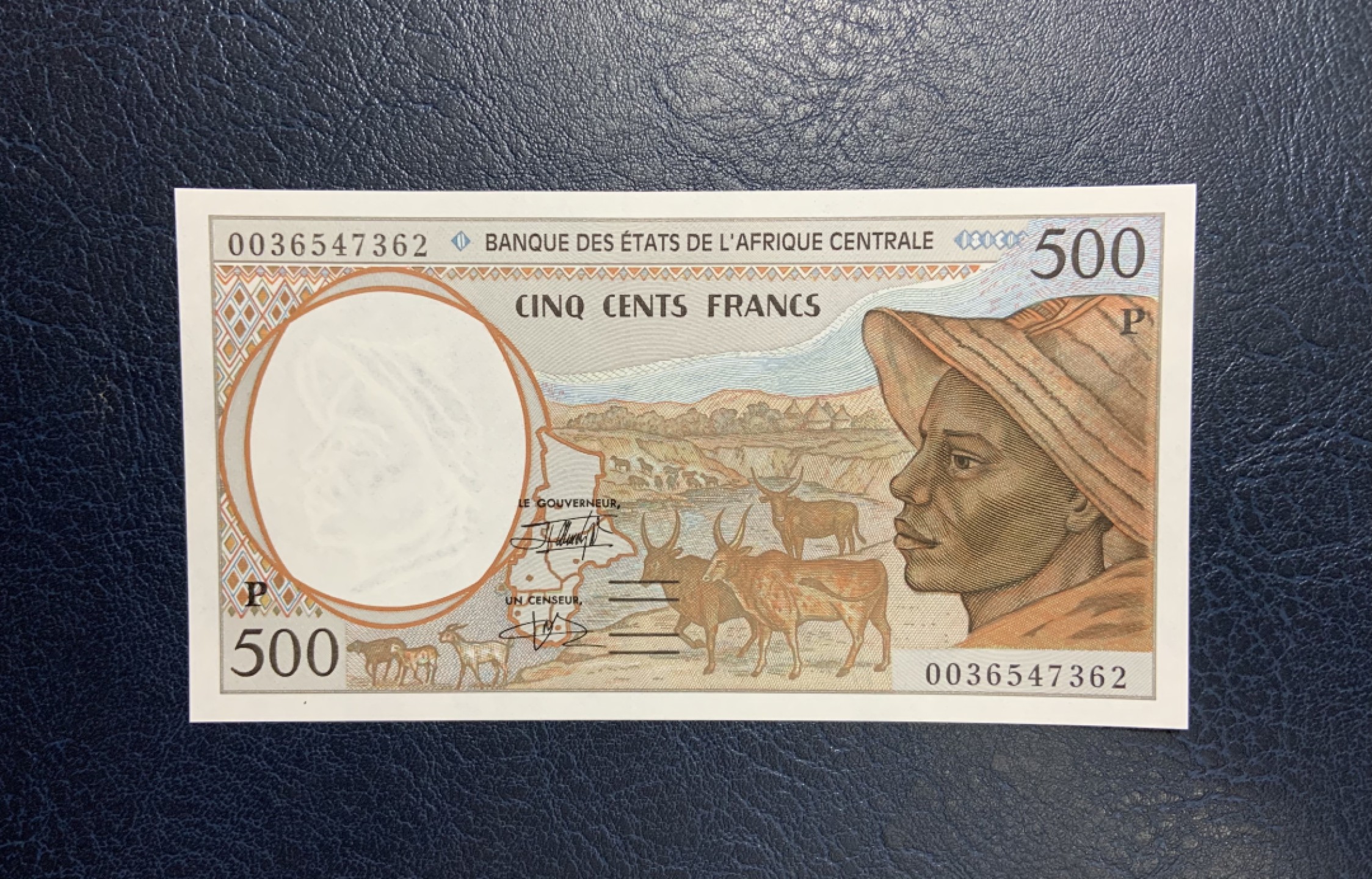 收藏联盟Quantum Auction 第258期拍卖  中非国家(乍得)2000年500法郎 品相全新UNC