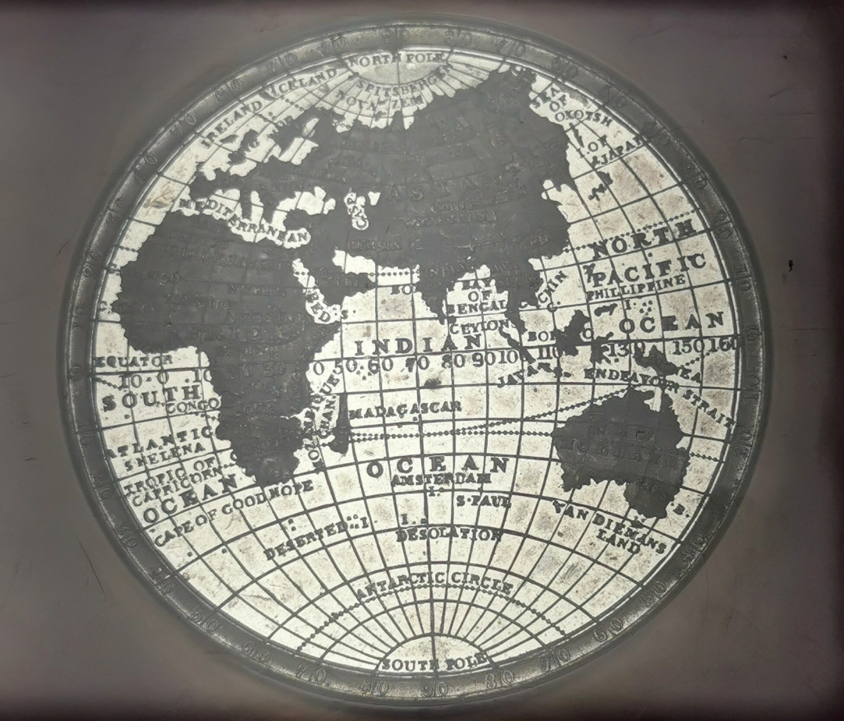 凡希社世界钱币微拍第二百三十八期 稀！1820英国世界地图纪念章白色金属NGC-MS64名章经典！