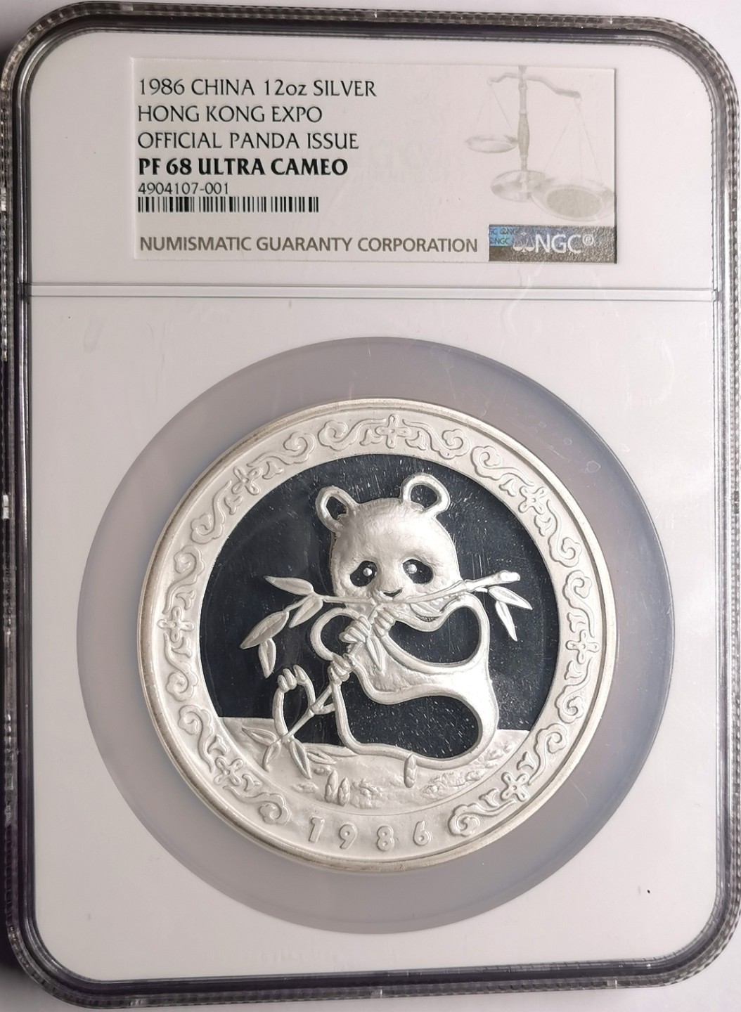 凡希社世界钱币微拍第二百三十八期 荐！1986中国香港币展官方12盎司大银章NGC-PF68UC收藏级！