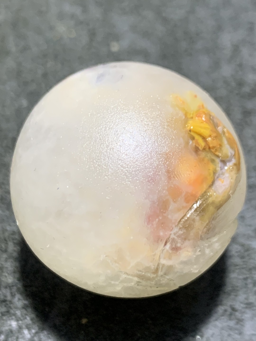 精美冰飘糖心料亚光战国红玛瑙手工俏色巧雕天鹅珠一个