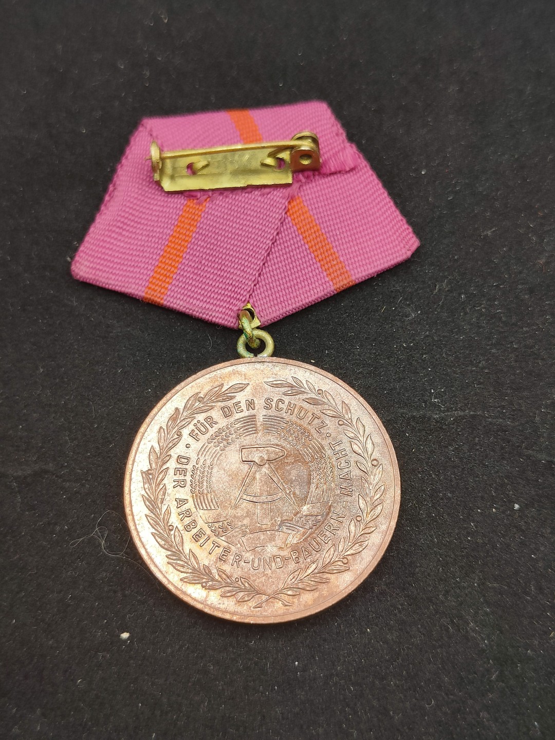 全场0元起拍 第56期 咸鱼国勋章拍卖专场 5月17日（周三）下午6：00开始 东德民防铜级服役章