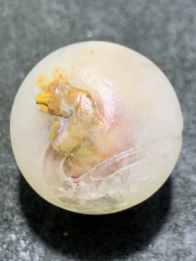 精美冰飘糖心料亚光战国红玛瑙手工俏色巧雕天鹅珠一个 - 精美冰飘糖心料亚光战国红玛瑙手工俏色巧雕天鹅珠一个