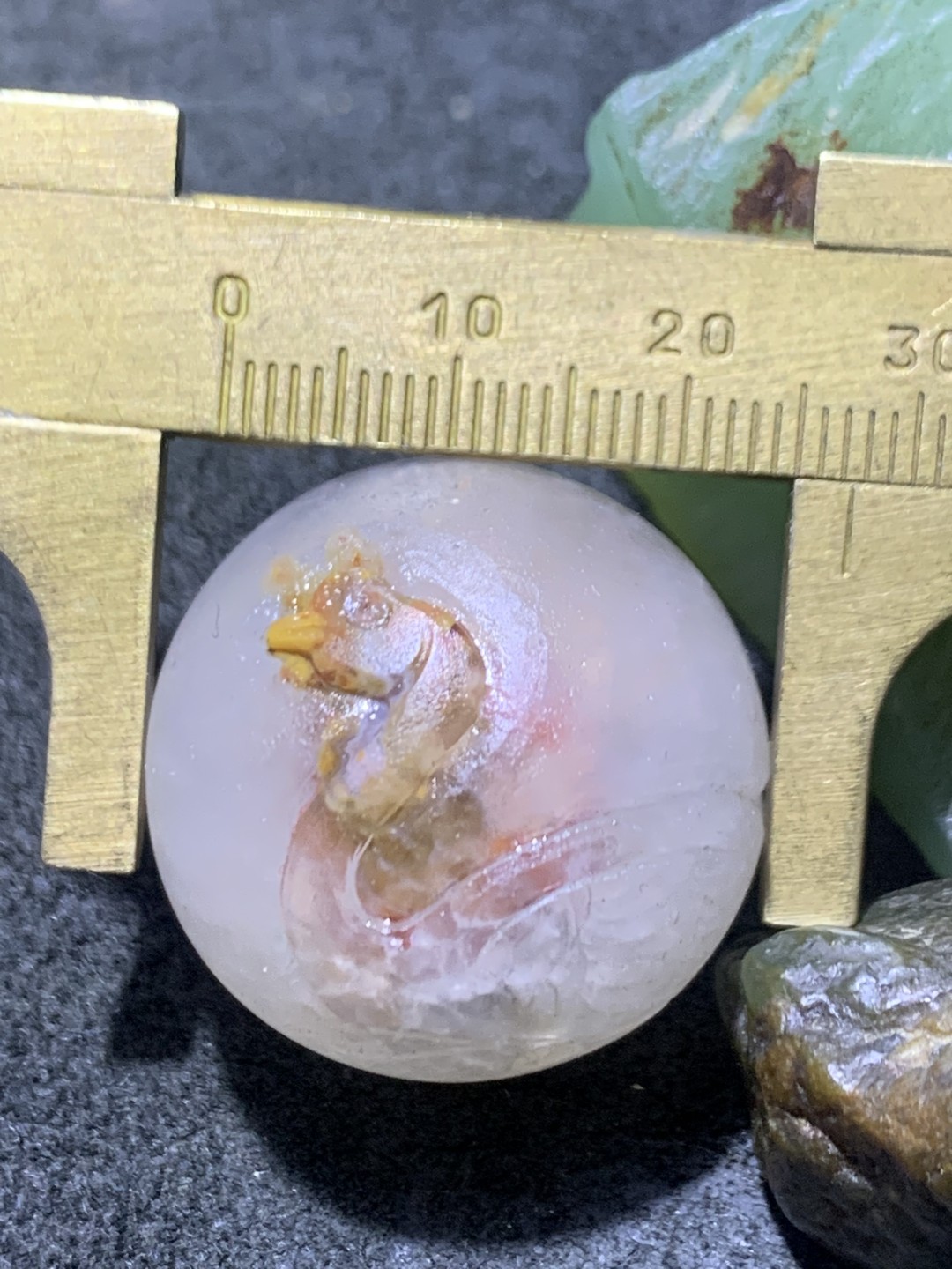 精美冰飘糖心料亚光战国红玛瑙手工俏色巧雕天鹅珠一个