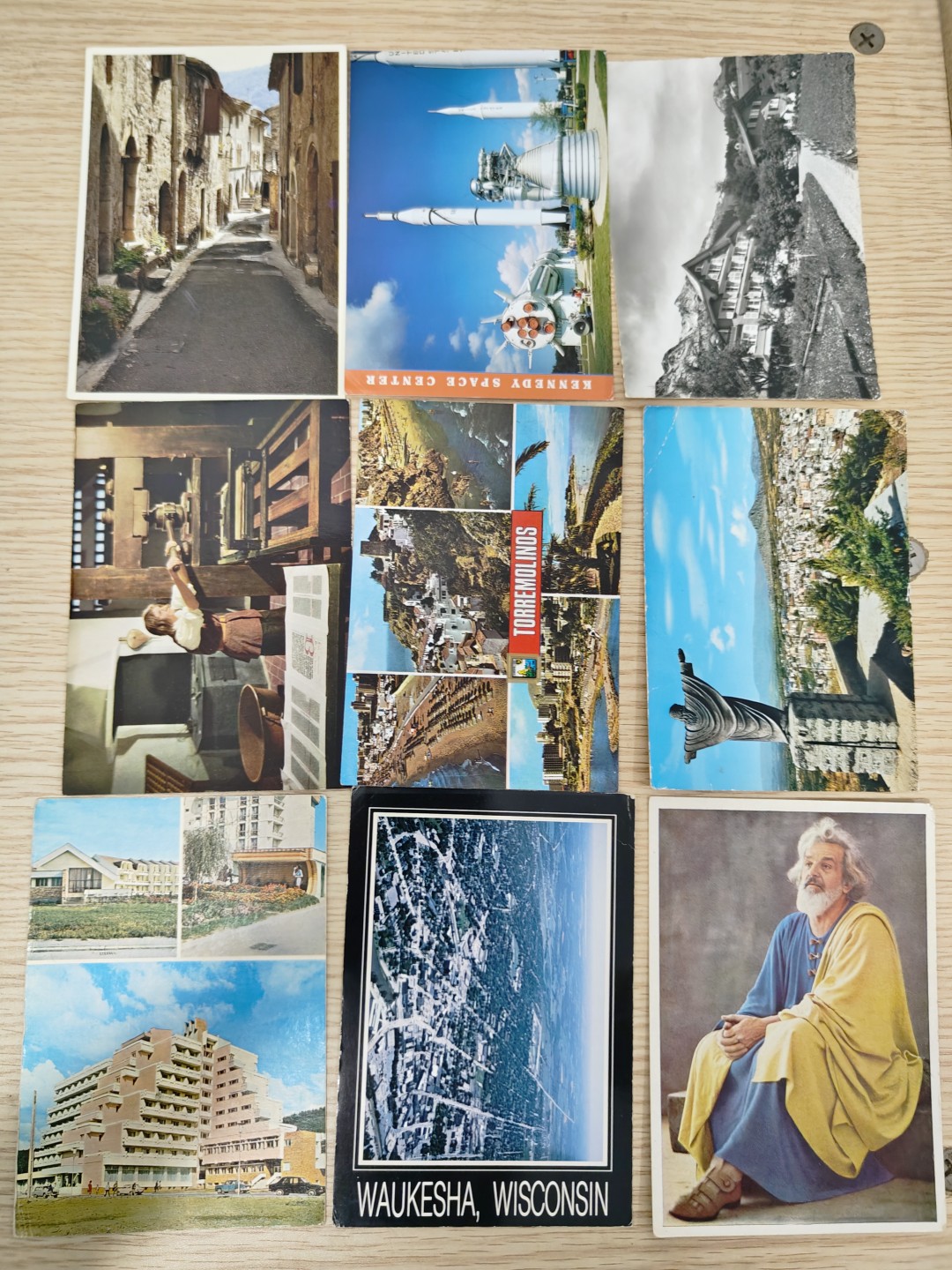 全场0元起拍 第56期 咸鱼国勋章拍卖专场 5月17日（周三）下午6：00开始 各国老明信片9张