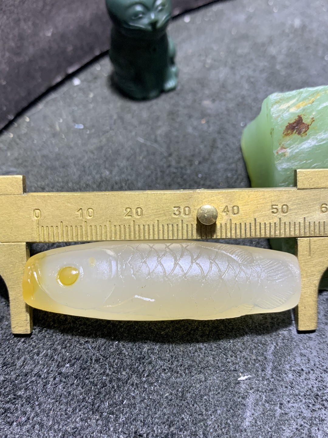 精美高玉化海洋玉髓手工俏色巧雕龙鱼大桶珠一个！