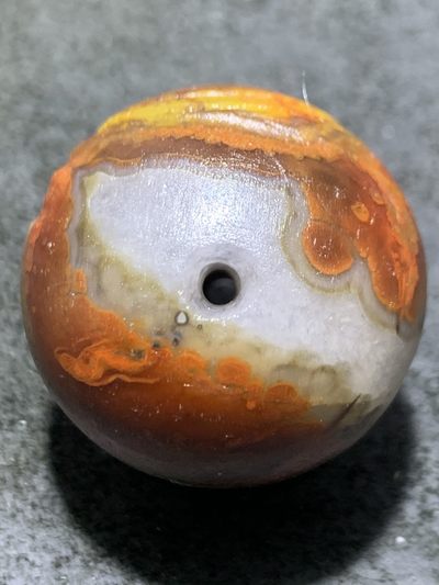 精美亚光冰飘战国红玛瑙手工雕刻独具慧眼大单珠一颗！ 精美亚光冰飘战国红玛瑙手工雕刻独具慧眼大单珠一颗！