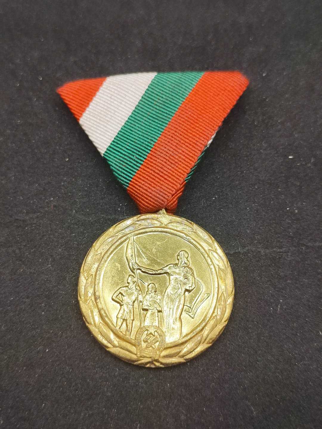 全场0元起拍 第56期 咸鱼国勋章拍卖专场 5月17日（周三）下午6：00开始 匈牙利母亲奖章 稀少 仅1951-57颁发-