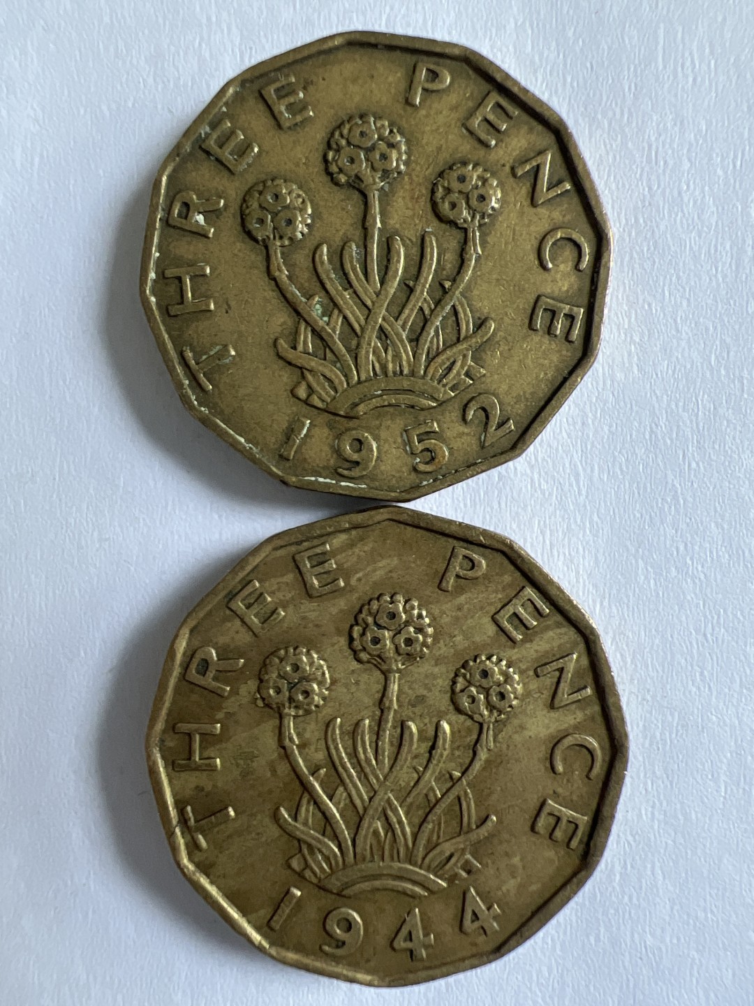 泡泡堂微拍第159幕硬币捡漏可累计专场👿👿，累计满二十元包邮，接受代拍业务 乔六三便士两个