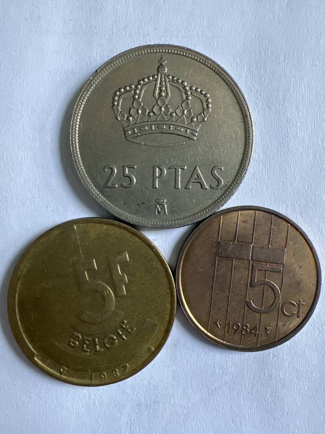 泡泡堂微拍第159幕硬币捡漏可累计专场👿👿，累计满二十元包邮，接受代拍业务 硬币三枚