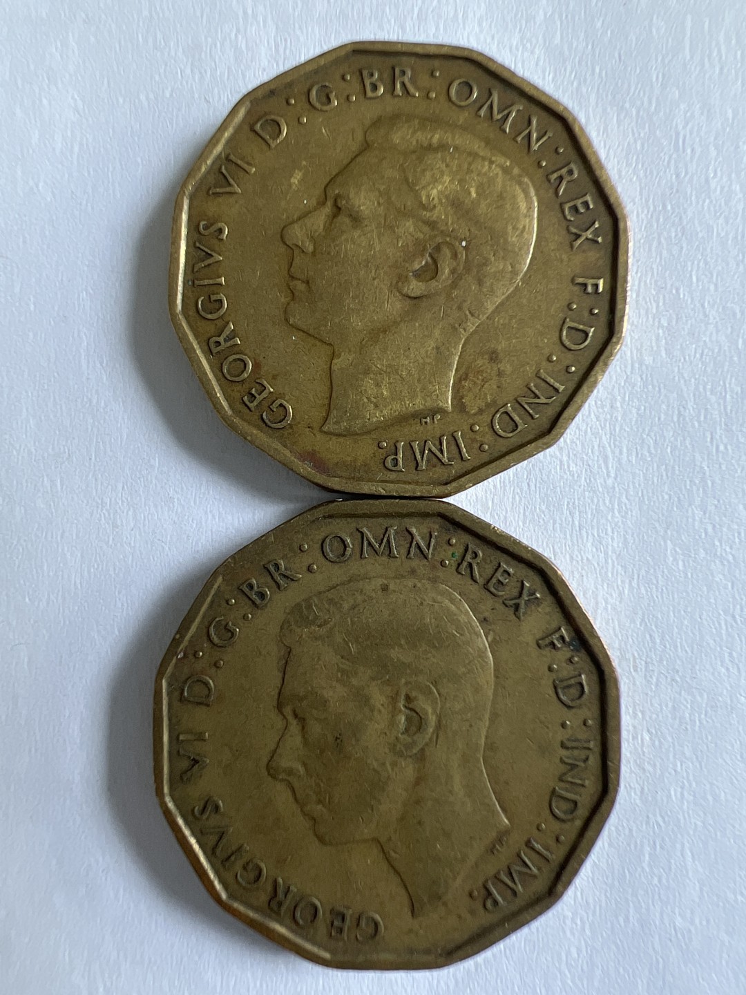 泡泡堂微拍第159幕硬币捡漏可累计专场👿👿，累计满二十元包邮，接受代拍业务 乔六三便士两枚