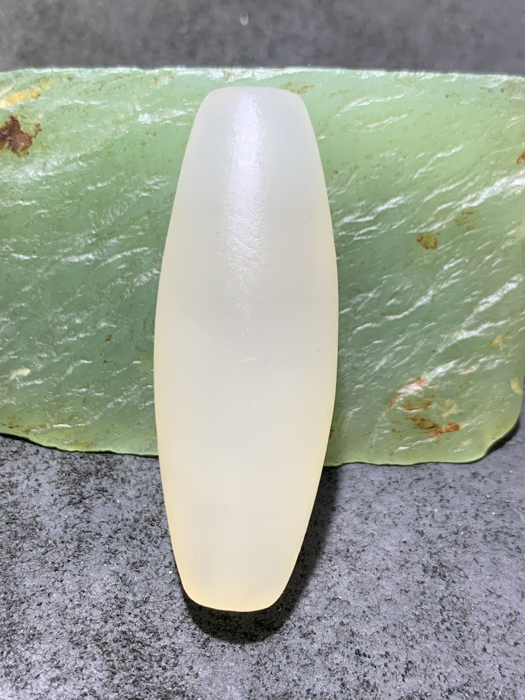 精美高玉化海洋玉髓手工雕刻禅字大桶珠一个！寓意：佛性禅心