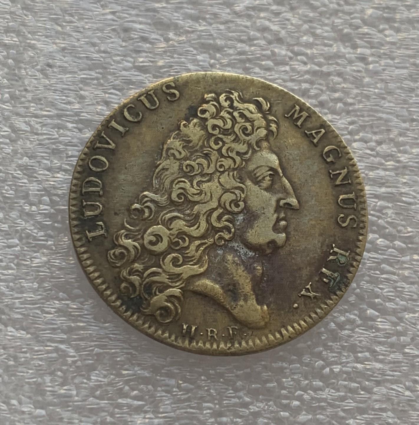 瓶子🏺第92期拍卖会   法国18世纪路易十四铜质代币  背景观