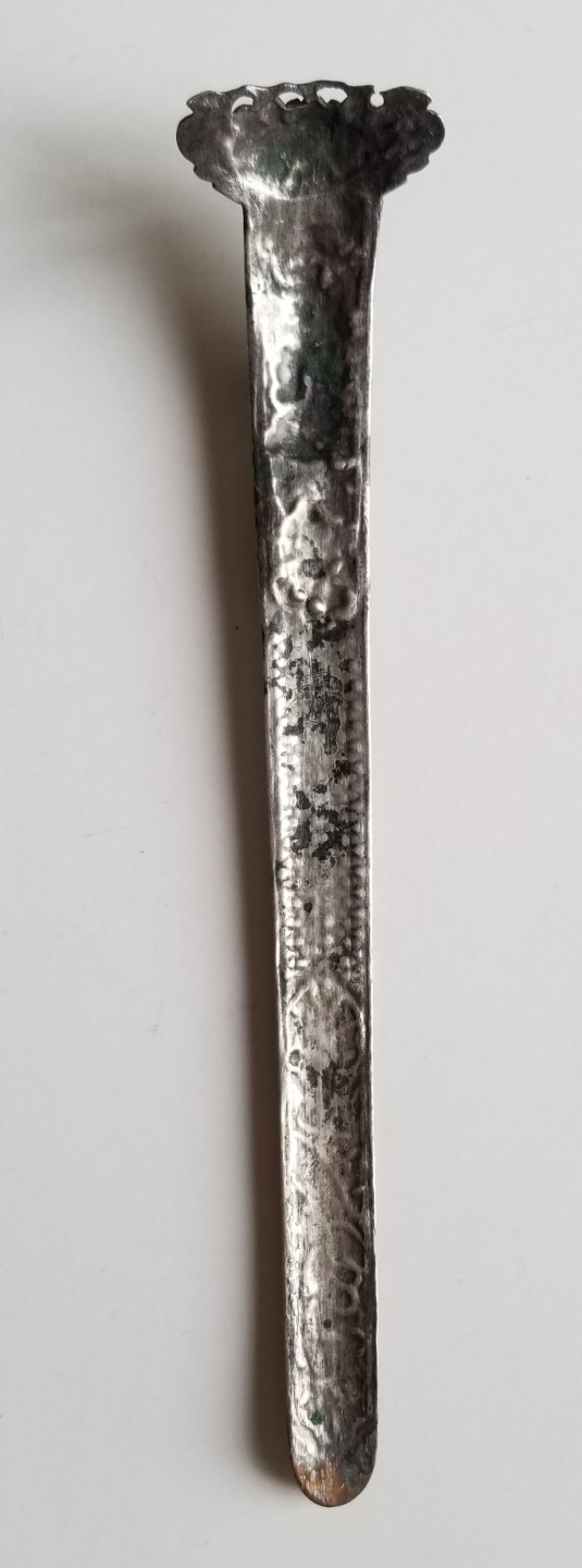清代莲花牡丹纹满工铲地银扁方簪-精美长簪