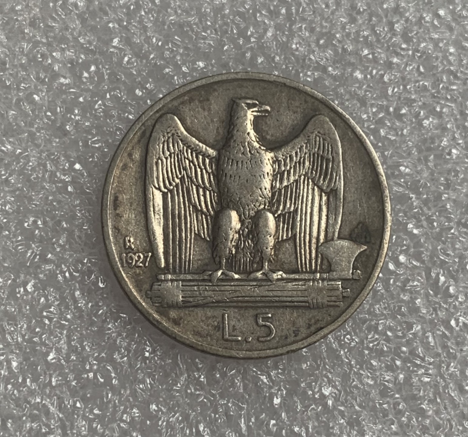 瓶子🏺第92期拍卖会  意大利1927年鹰束斧5里拉银币