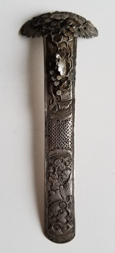 清代佛手牡丹纹满工铲地银扁方簪-有款记 - 清代佛手牡丹纹满工铲地银扁方簪-有款记