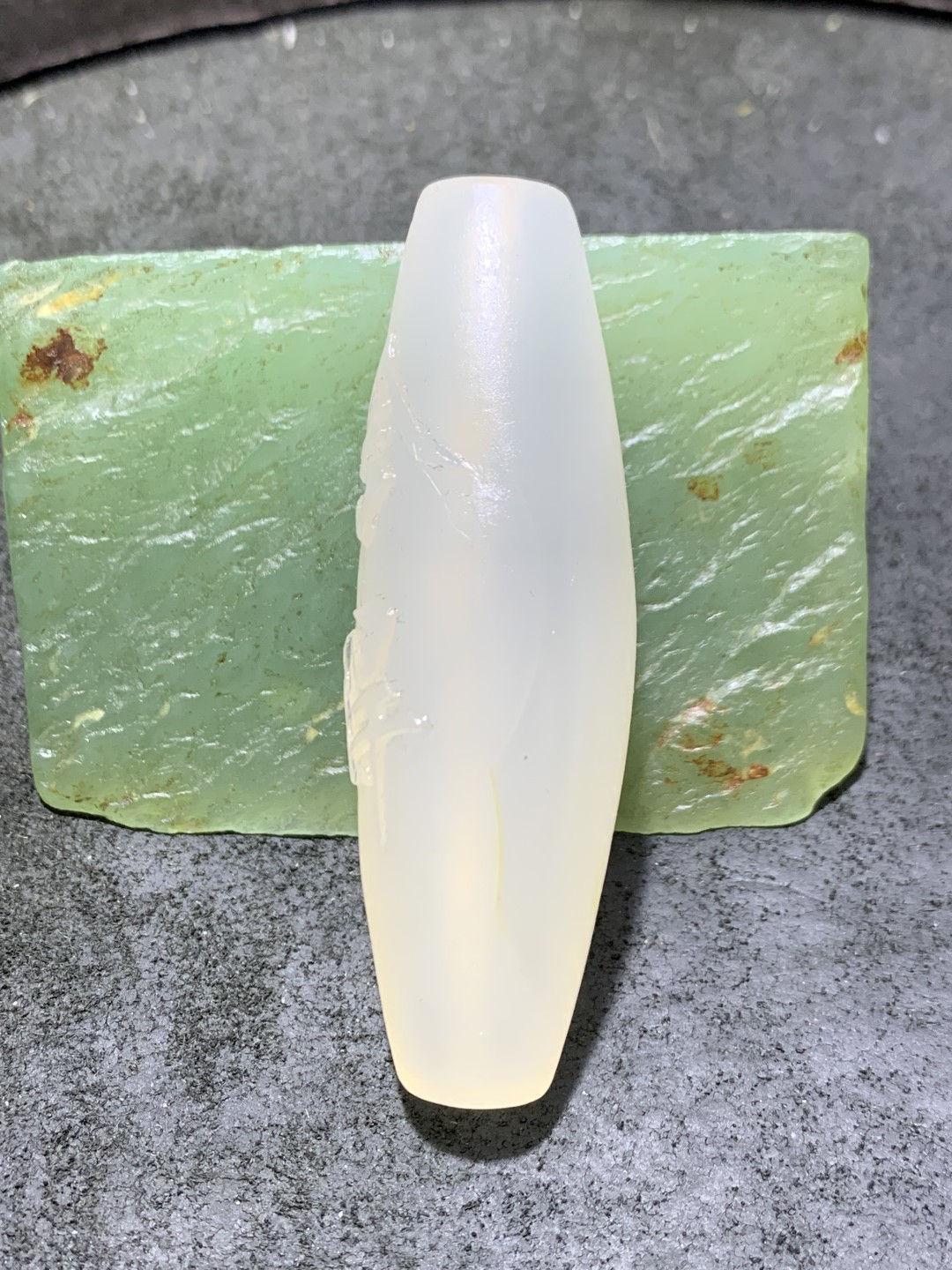 精美高玉化海洋玉髓手工雕刻舍得大桶珠一个！