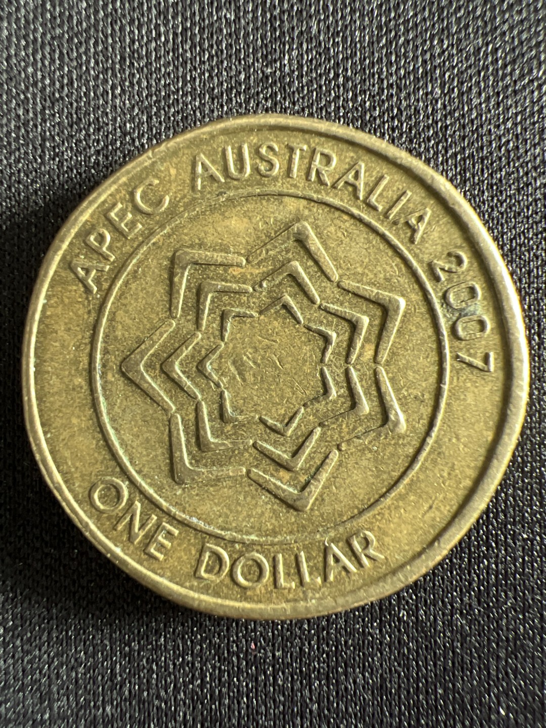 泡泡堂微拍第157幕硬币捡漏可累计专场👿👿，累计满二十元包邮，接受代拍业务 澳大利亚1澳元 APEC悉尼峰会纪念币