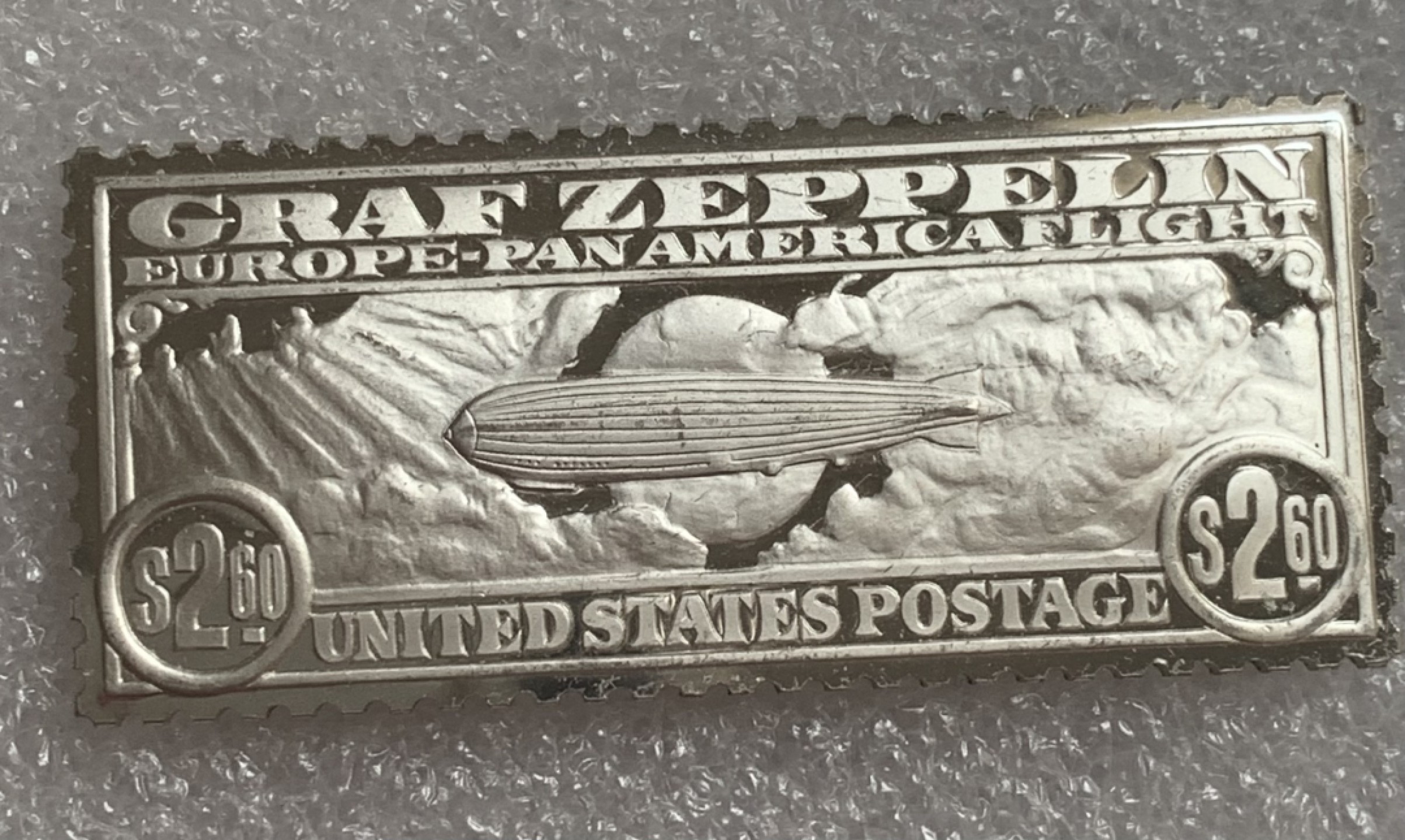 瓶子🏺第92期拍卖会  美国1930年2.6美元珍稀邮票  世界邮政后铸银质