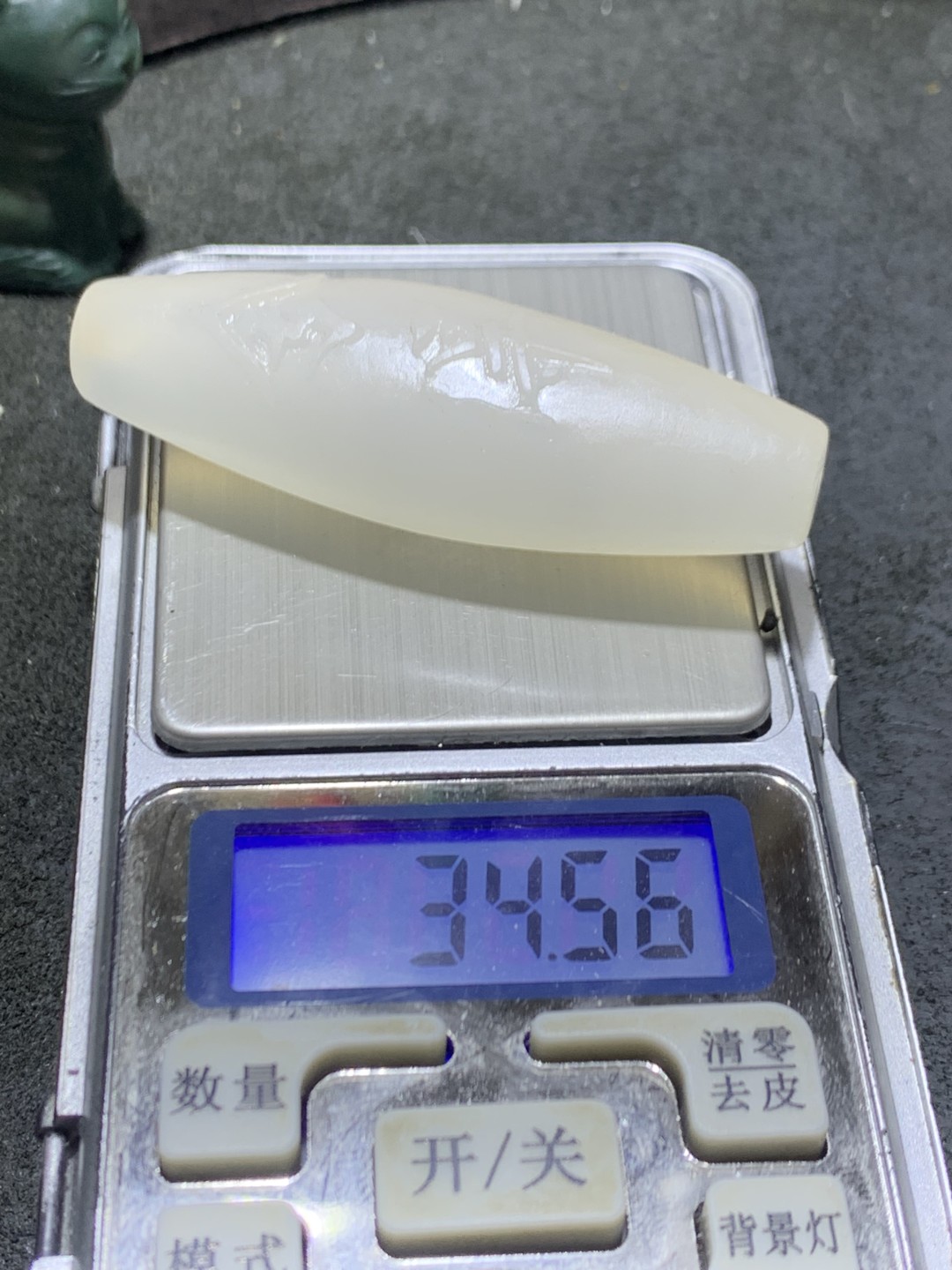 精美高玉化海洋玉髓手工雕刻舍得大桶珠一个！
