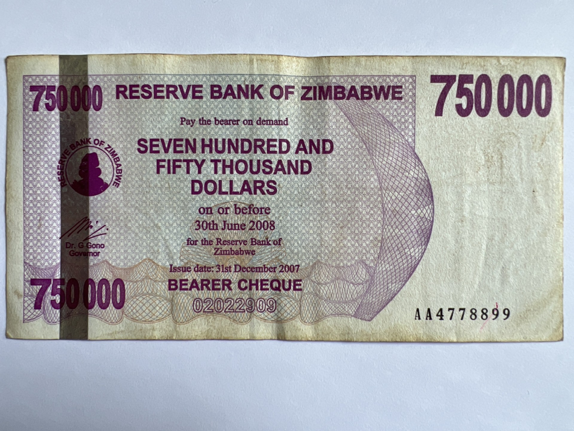 泡泡堂微拍第163幕纸币捡漏可累计专场👿👿，累计满二十元包邮，接受代拍业务 津巴布韦75万