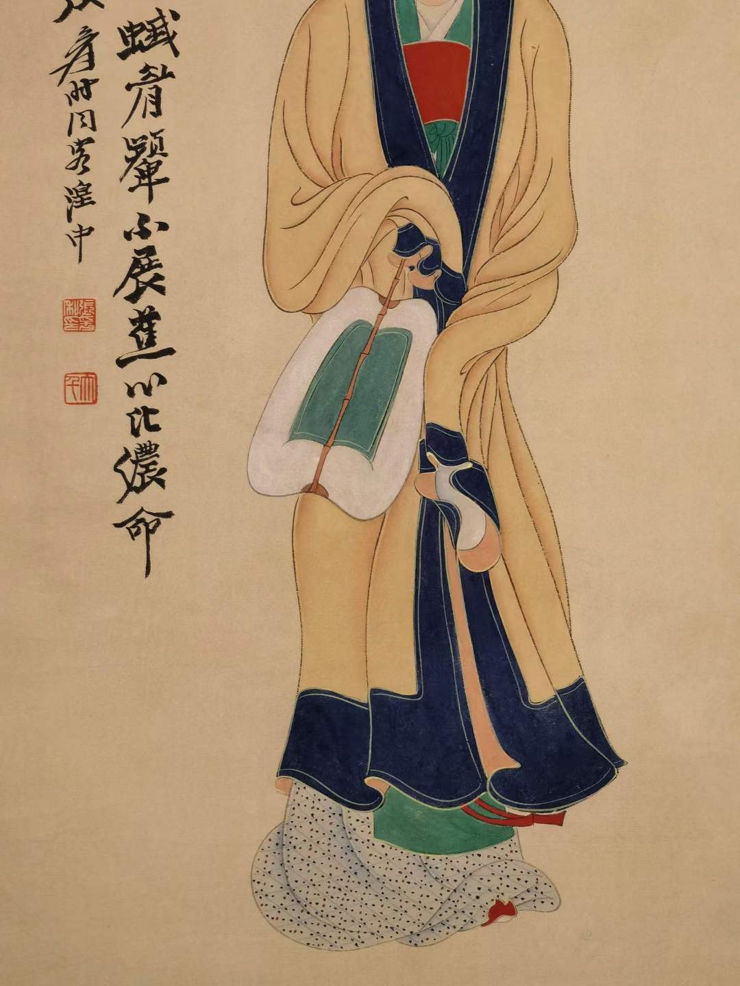 张大千纸本仕女图。张大千（1899年5月10日—1983年4月2日），四川省内江市人，原名正权，后改名爰，中国近现代国画家。
