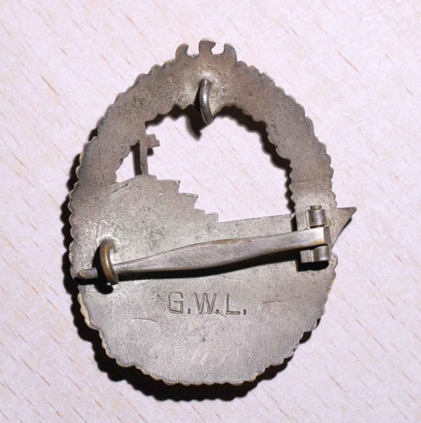 大猫徽章拍卖第224期 珍爱和平 德三早期驱逐舰章，带厂标