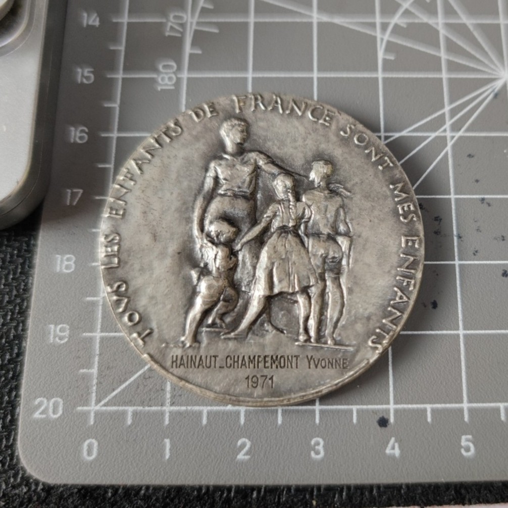 五月清仓会 周五九点结拍 法国1972小学教育纪念银章