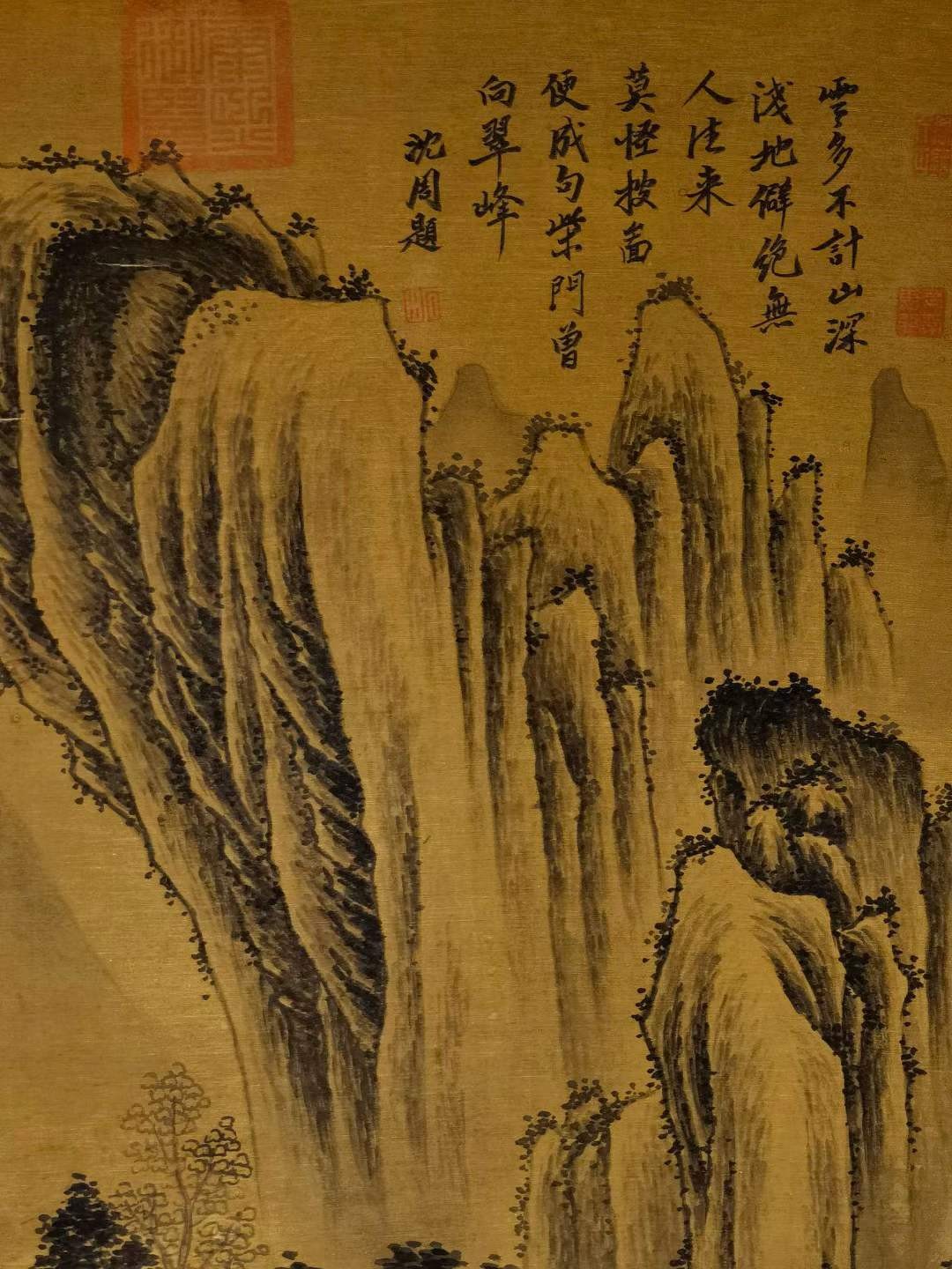 夏圭大六尺绢本山水。夏圭（生卒年不详），字禹玉，临安（今浙江杭州）人，南宋绘画大师。“南宋四家”之一，以山水著称。