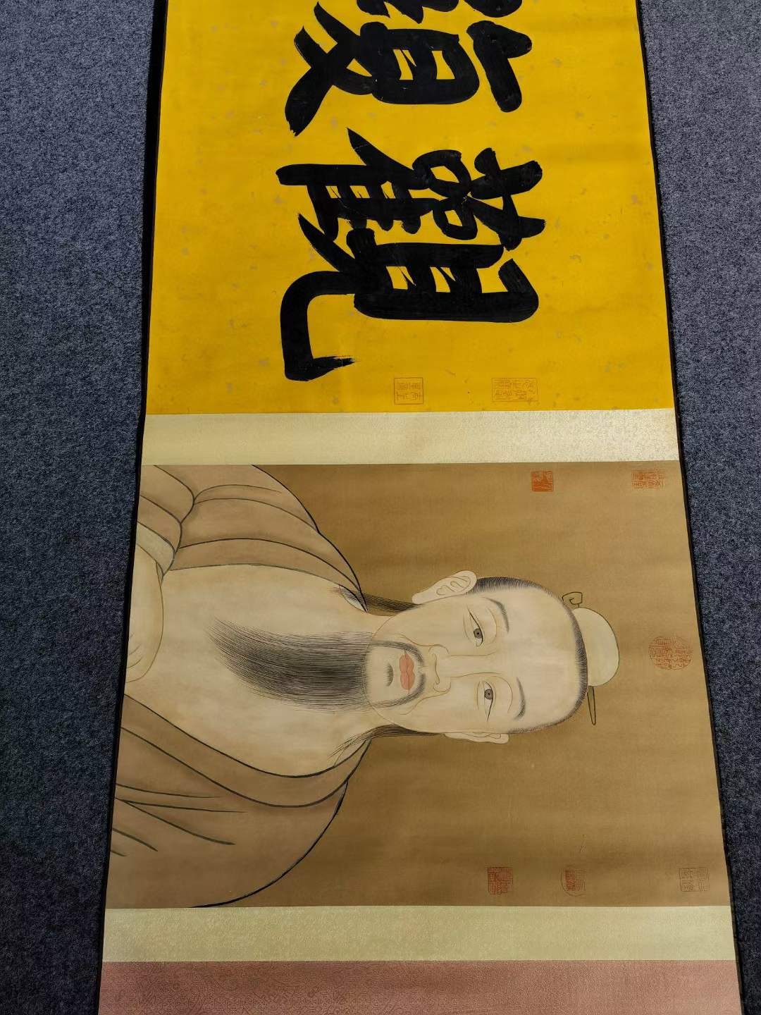 赵孟頫（1254－1322），字子昂，汉族，号松雪道人，又号水晶宫道人、鸥波，中年曾署孟俯。南宋晚期至元朝初期官员、书法家、画家、诗人。