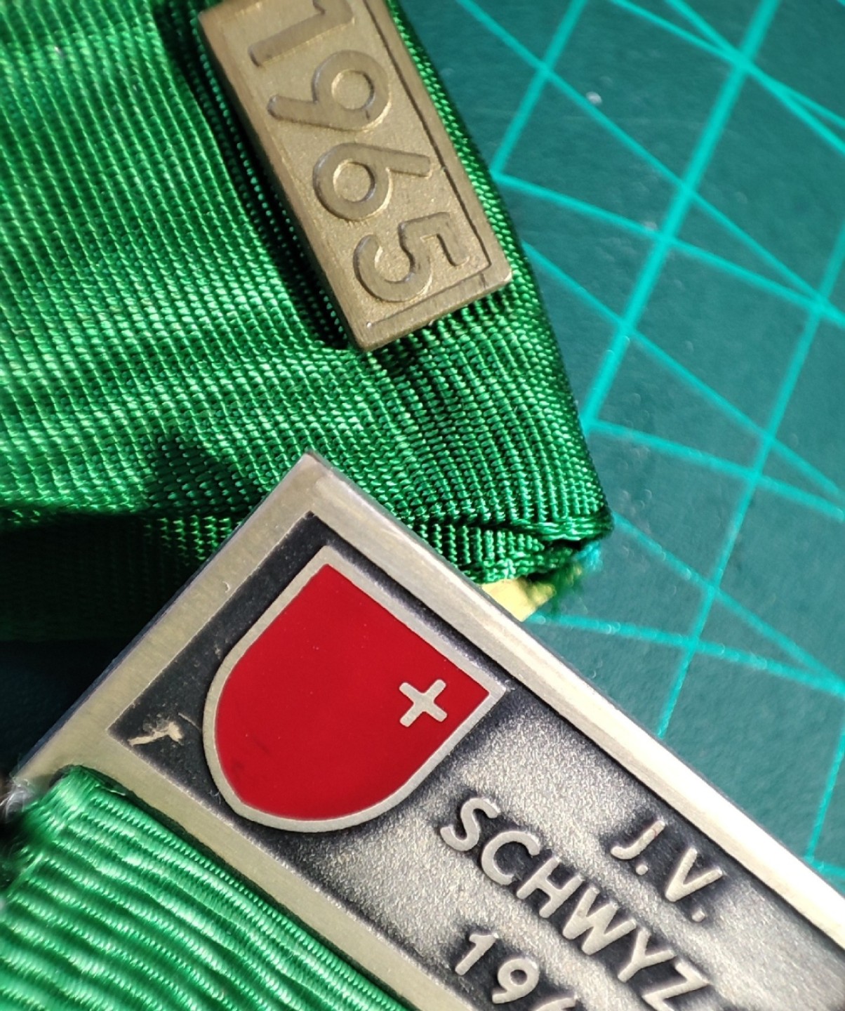 五月清仓会 周五九点结拍 瑞士射击节纪念章二枚