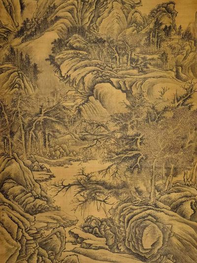 关仝大六尺珍品绢本山水图。关仝（约907-960年），京兆长安人。五代时期杰出画家，与荆浩、董源、巨然并称“四大山水画家”。 关仝大六尺珍品绢本山水图。关仝（约907-960年），京兆长安人。五代时期杰出画家，与荆浩、董源、巨然并称“四大山水画家”。