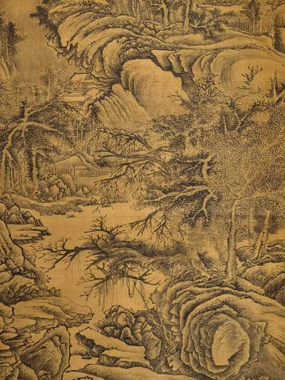 关仝大六尺珍品绢本山水图。关仝（约907-960年），京兆长安人。五代时期杰出画家，与荆浩、董源、巨然并称“四大山水画家”。 关仝大六尺珍品绢本山水图。关仝（约907-960年），京兆长安人。五代时期杰出画家，与荆浩、董源、巨然并称“四大山水画家”。