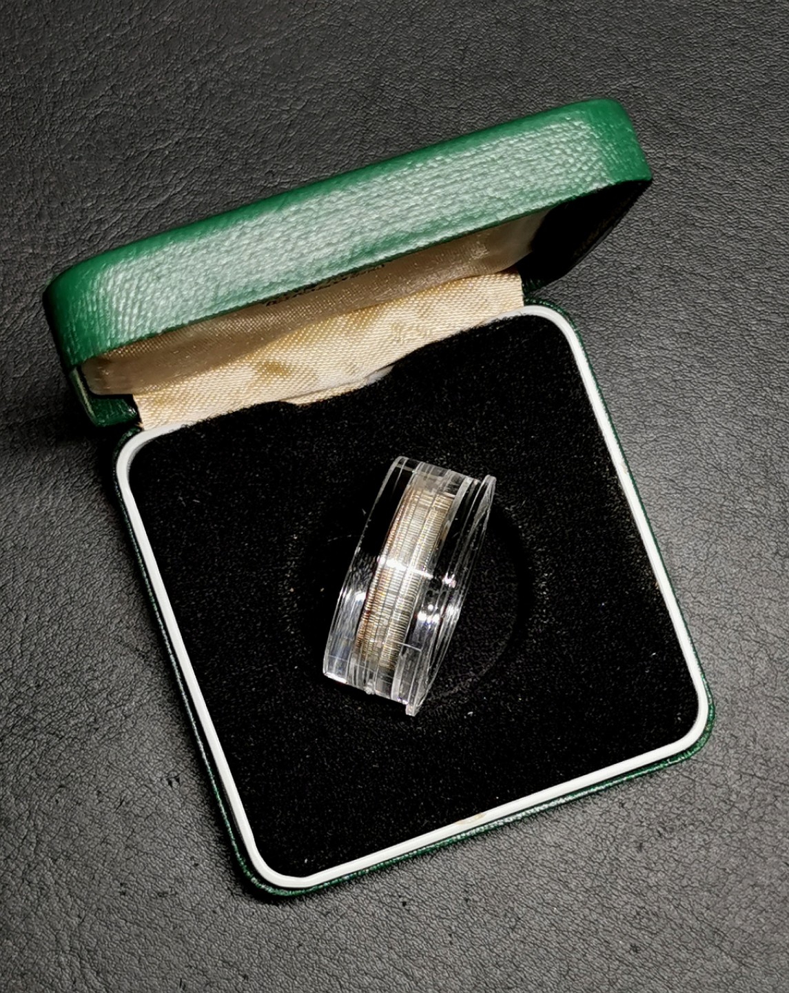 凡希社世界钱币微拍第二百三十九期 2008英国加厚一镑银币原盒全品！