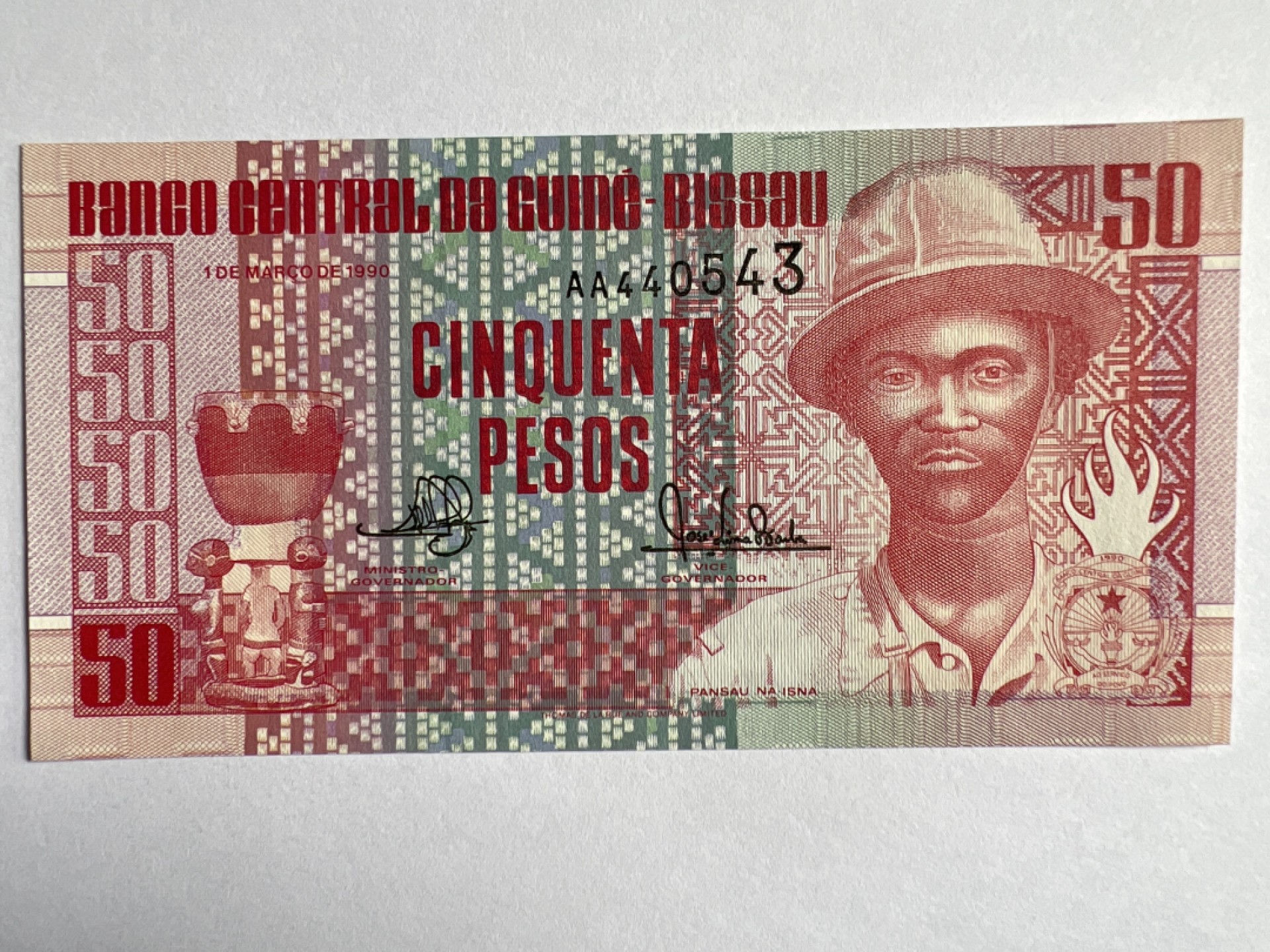 泡泡堂微拍第163幕纸币捡漏可累计专场👿👿，累计满二十元包邮，接受代拍业务 几内亚比绍50比索